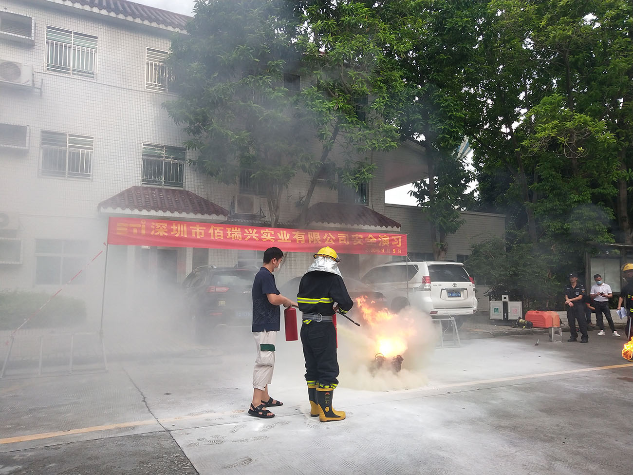 9648e02232dcfd69d34cb398bcc9321.jpg